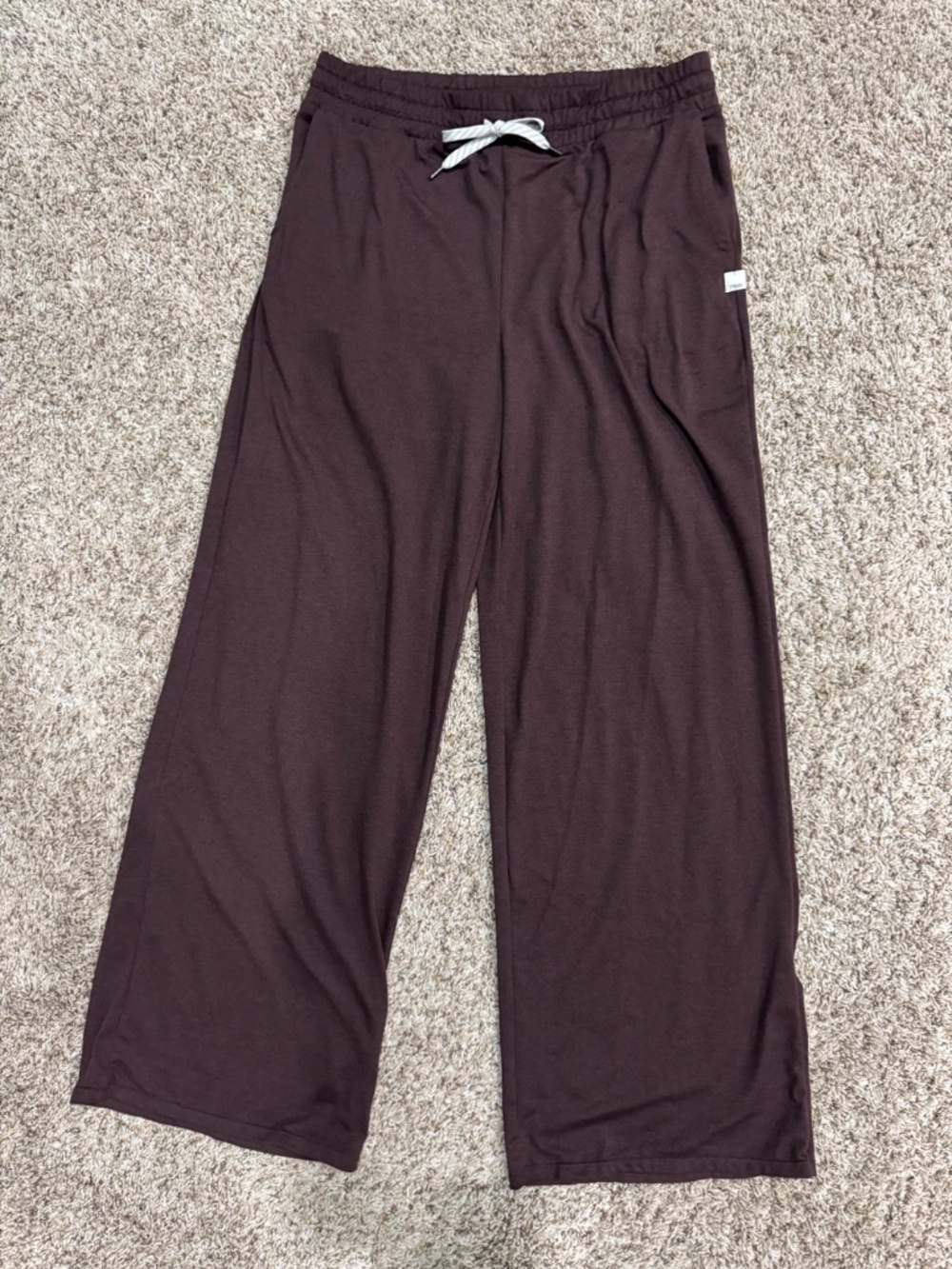 Vuori Halo Essential Wideleg Pant Regular Length in Java Heather size Large NEW - Picture 3 of 6